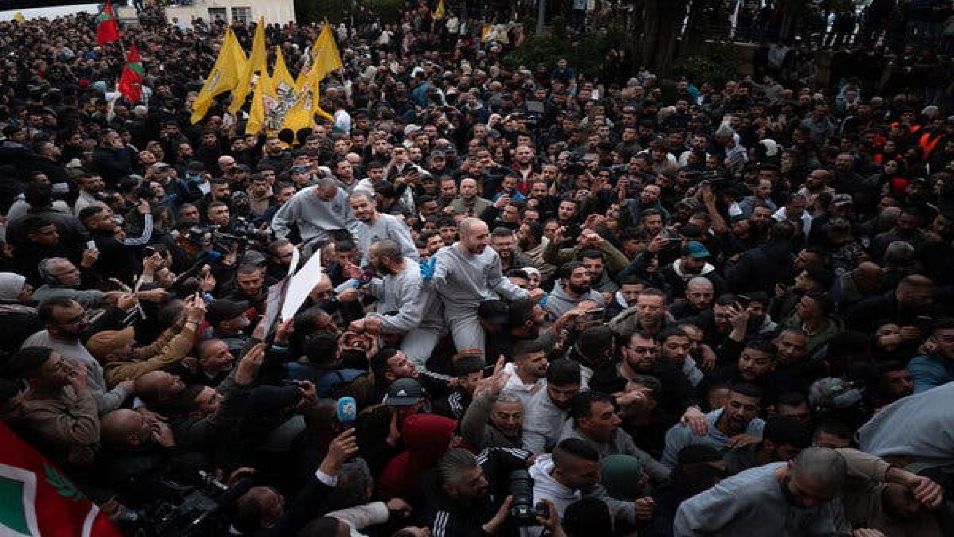 Israel Releases 200 Palestinian Prisoners